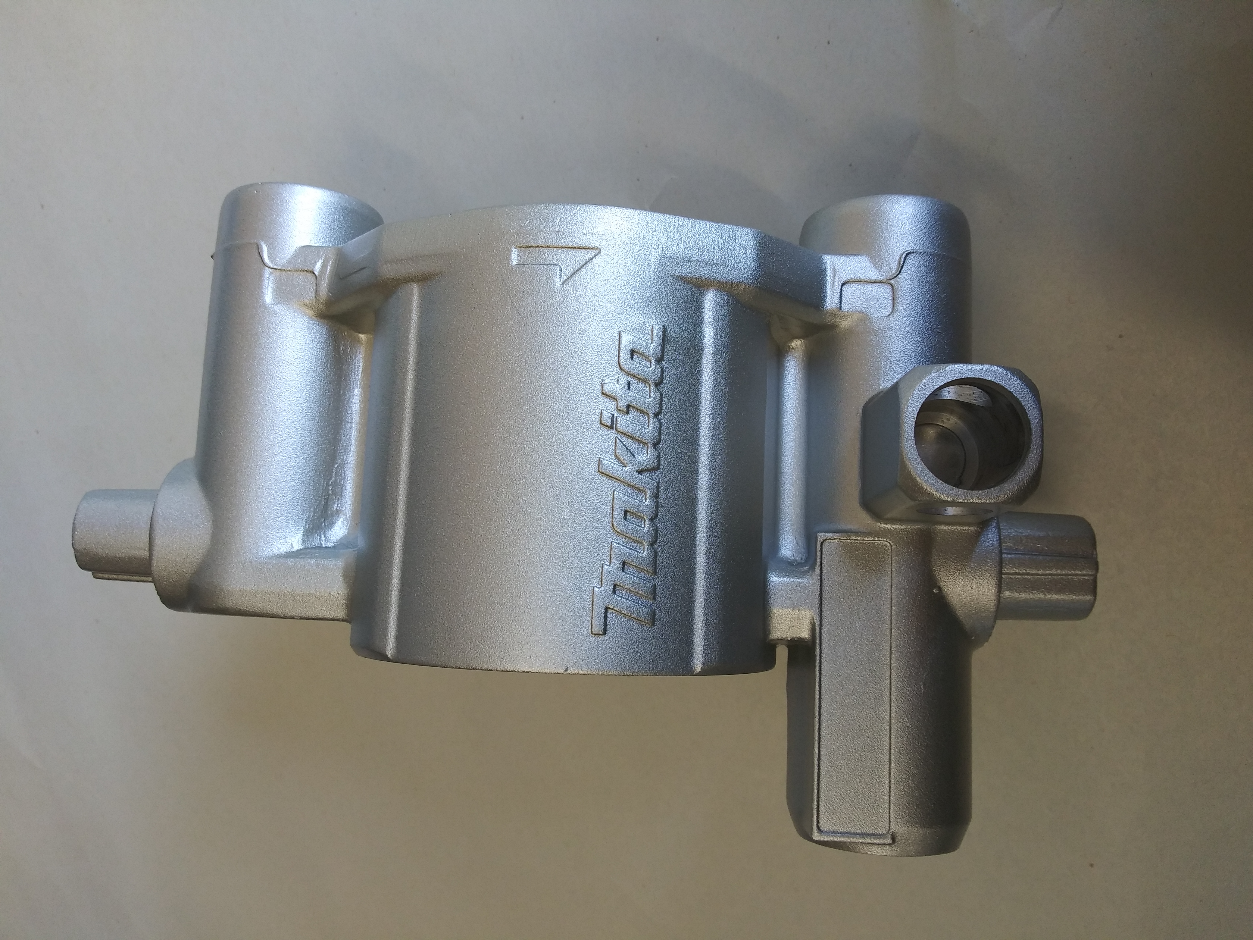 Makita 140740-9 Plunge Base Body , RT0701C 195563-0